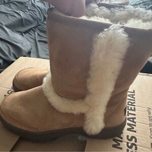 Sunburst uggs SOLDDDDDDDD